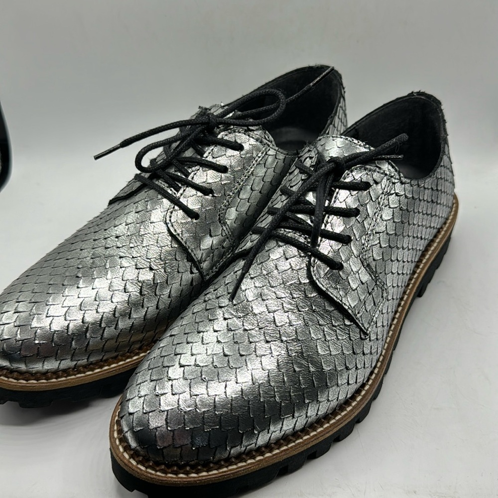 Bull Boxer Silver Men’s Dress Shoes